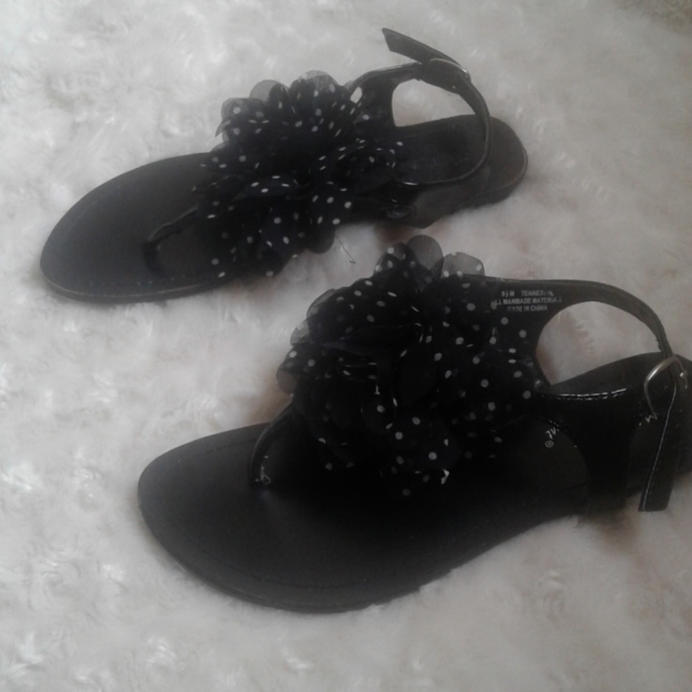 MADELINE STUART flower sandals